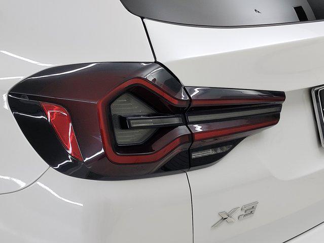 Photo of 2022 Mineral White Metallic BMW X3
