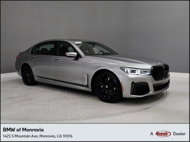 2022 BMW 740