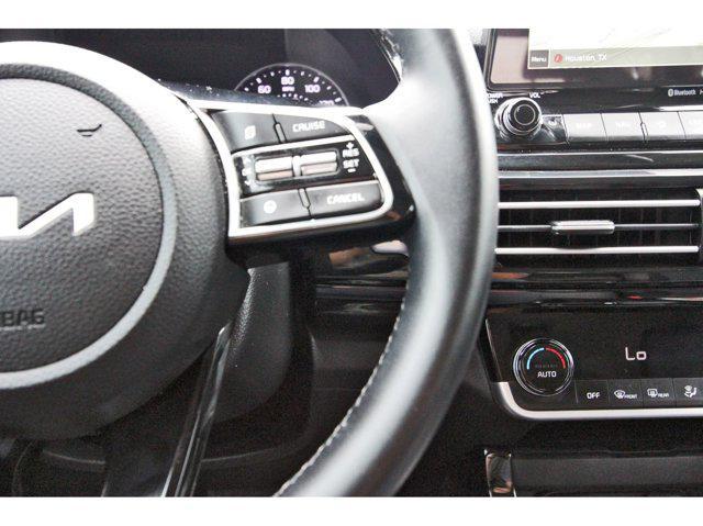 Photo of 2022 Snow White Pearl Kia Seltos