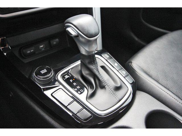 Photo of 2022 Snow White Pearl Kia Seltos