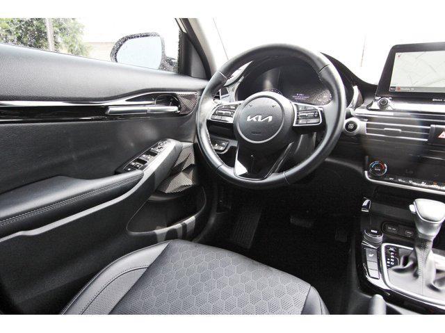 Photo of 2022 Snow White Pearl Kia Seltos