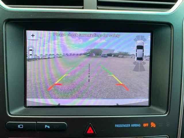 Photo of 2017 Ingot Silver Ford Explorer