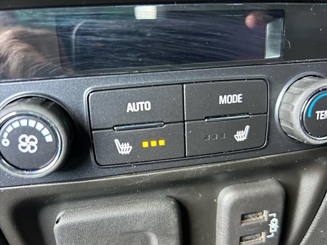 Photo of 2024 White Frost Tri-Coat Buick Enclave
