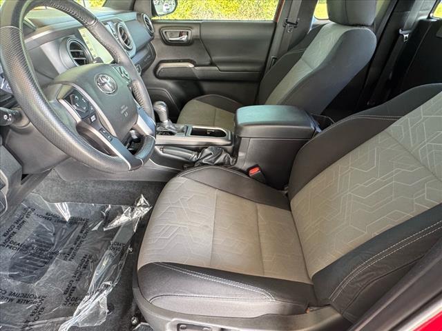 Photo of 2022 Barcelona Red Metallic Toyota Tacoma