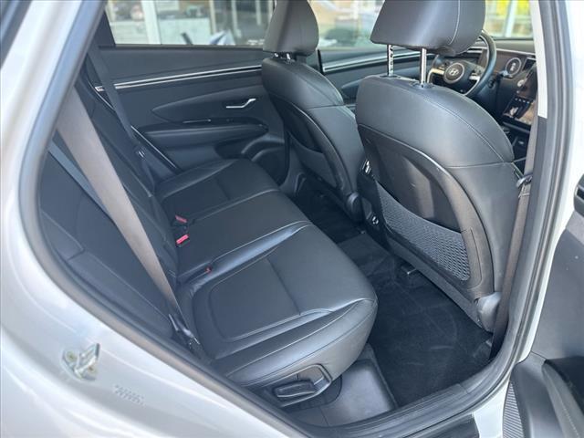 Photo of 2023 White Hyundai TUCSON