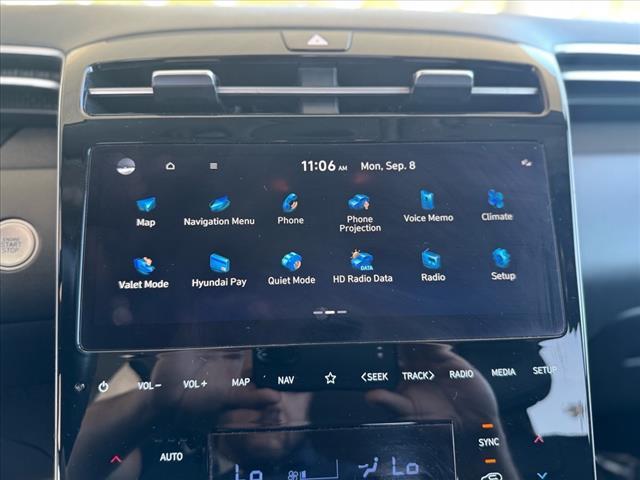 Photo of 2023 White Hyundai TUCSON