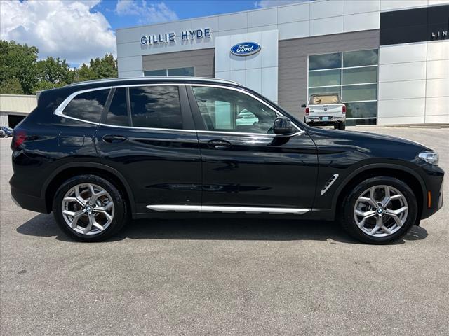 Photo of 2023 Jet Black BMW X3