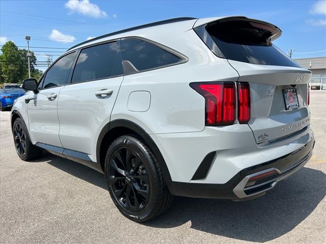 Photo of 2022 Gravity Gray Kia Sorento
