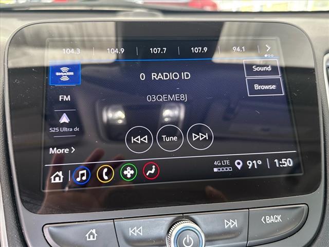 Photo of 2024 White Chevrolet Malibu