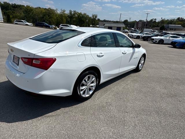 Photo of 2024 White Chevrolet Malibu