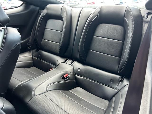Photo of 2022 Iconic Silver Metallic Ford Mustang