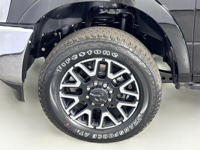 Photo of 2025 Diamond Black Crystal Pearlcoat RAM 2500
