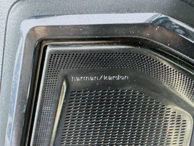 Photo of 2025 Diamond Black Crystal Pearlcoat RAM 2500