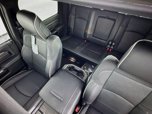 Photo of 2025 Diamond Black Crystal Pearlcoat RAM 2500