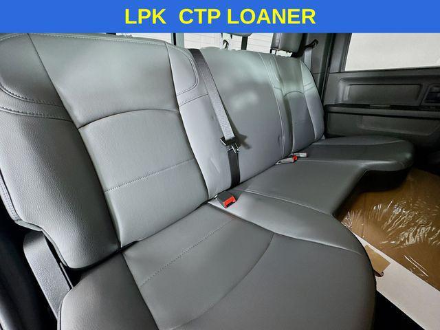 Photo of 2025 Diamond Black Crystal Pearlcoat RAM 2500