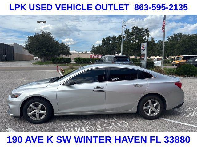 Photo of 2016 Silver Ice Metallic Chevrolet Malibu