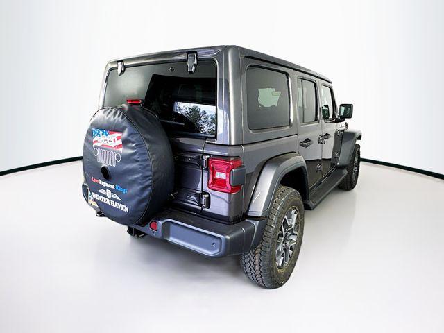 Photo of 2025 Granite Crystal Metallic Clearcoat Jeep Wrangler