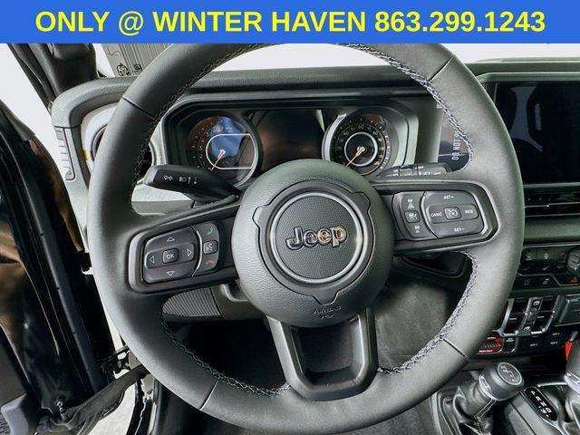 Photo of 2025 Black Clearcoat Jeep Wrangler