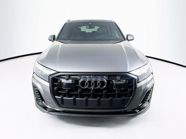 Photo of 2025 Samurai Gray Metallic Audi Q7