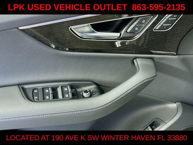Photo of 2025 Samurai Gray Metallic Audi Q7
