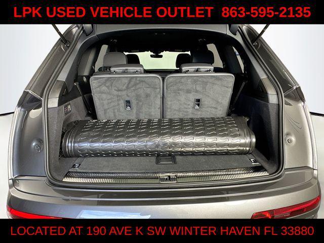 Photo of 2025 Samurai Gray Metallic Audi Q7