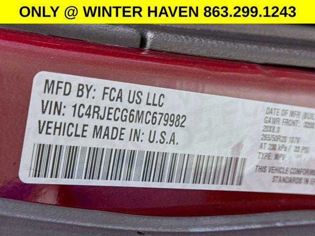 Photo of 2021 Velvet Red Pearlcoat Jeep Grand Cherokee