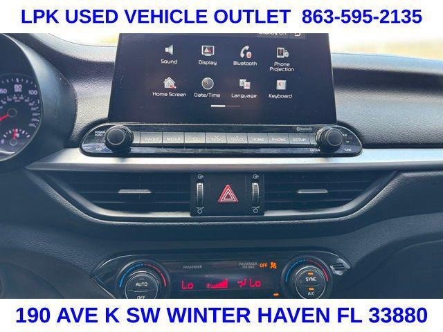 Photo of 2019 Currant Red Kia Forte