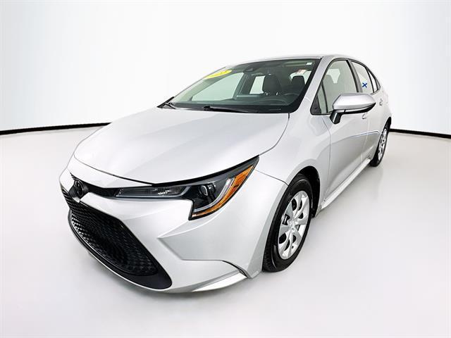 Photo of 2022 Classic Silver Metallic Toyota Corolla