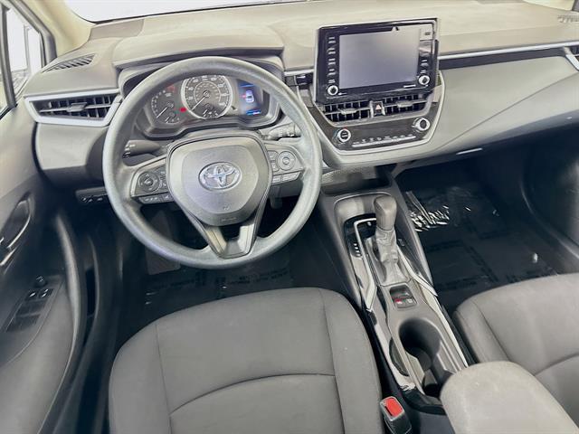 Photo of 2022 Classic Silver Metallic Toyota Corolla