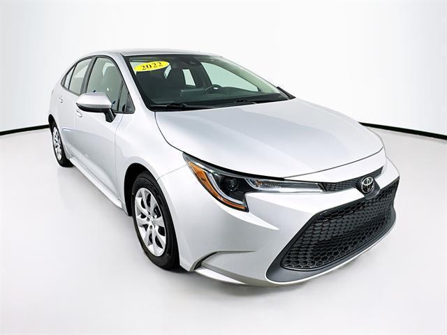 Photo of 2022 Classic Silver Metallic Toyota Corolla