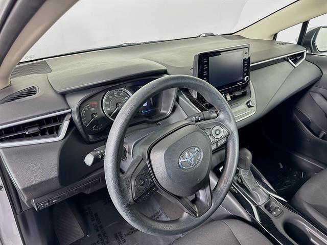 Photo of 2022 Classic Silver Metallic Toyota Corolla