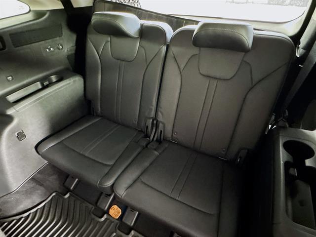 Photo of 2022 Passion Red Tintcoat Kia Sorento