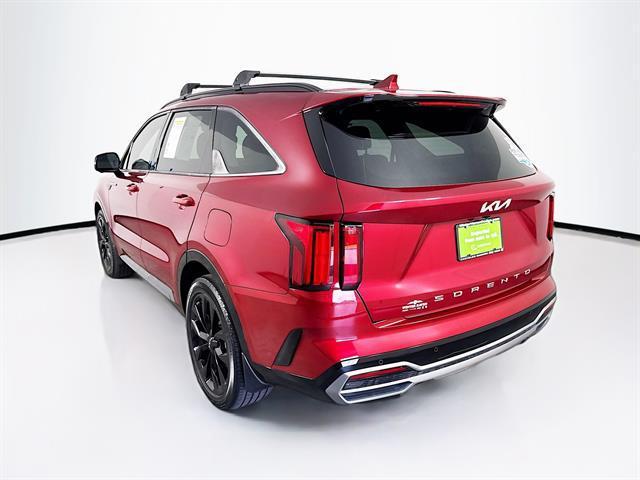 Photo of 2022 Passion Red Tintcoat Kia Sorento