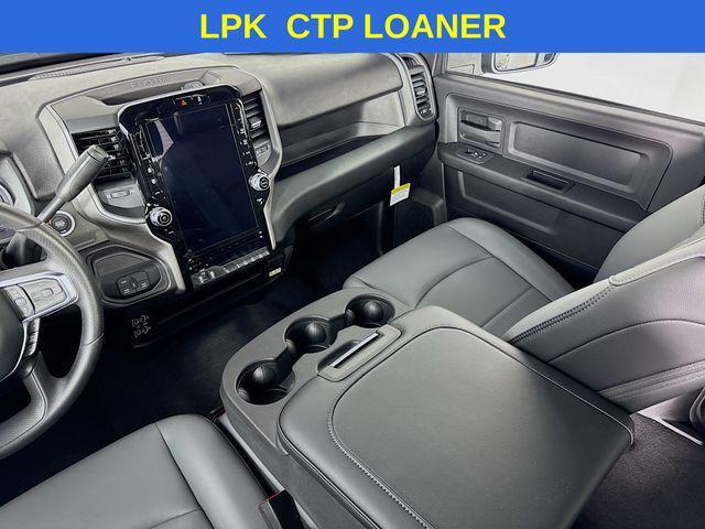Photo of 2025 Diamond Black Crystal Pearlcoat RAM 2500