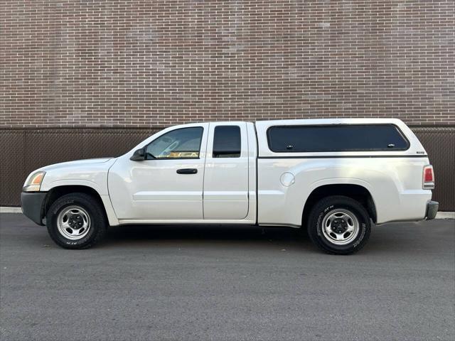 2006 Mitsubishi Raider