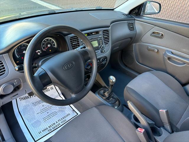 Photo of 2009 Black Kia Rio