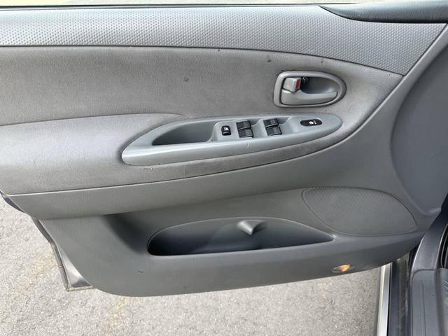 Photo of 2006 Galaxy Gray Mazda MPV