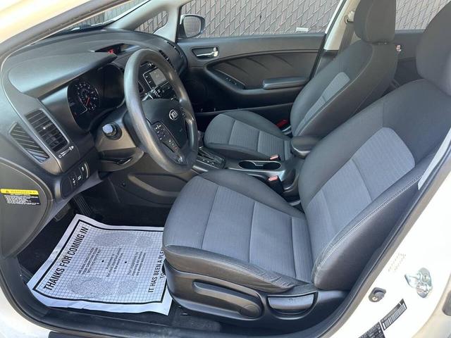 Photo of 2016 White Kia Forte