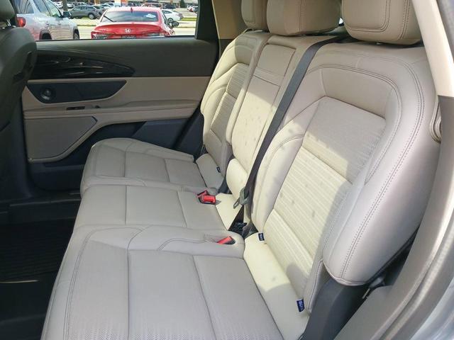 Photo of 2024 Gray Metallic Lincoln Nautilus