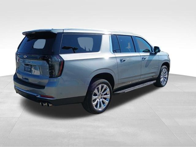 Photo of 2025 Sterling Gray Metallic Chevrolet Suburban