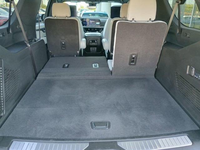 Photo of 2025 Sterling Gray Metallic Chevrolet Suburban