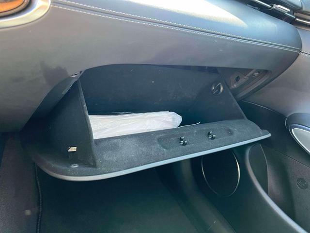 Photo of 2025 Black Genesis GV70