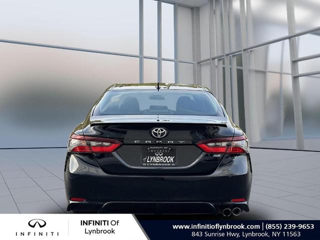 Photo of 2022 Black Toyota Camry