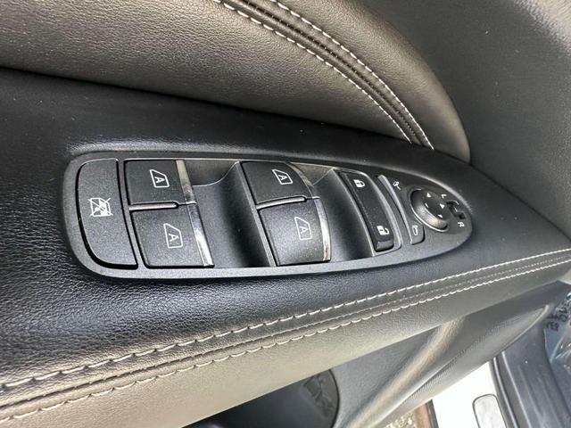 Photo of 2020 Majestic White INFINITI QX60
