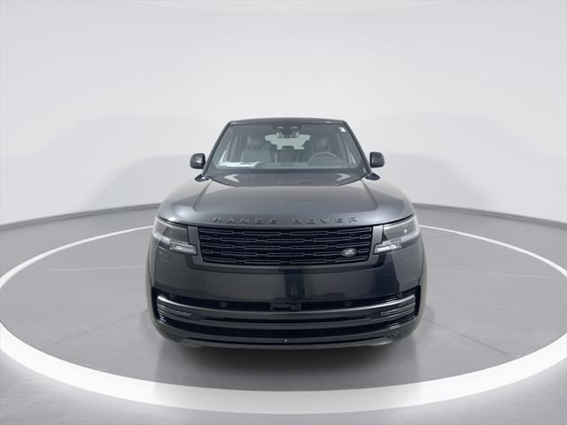 Photo of 2025 CARP GRY PRM MT Land Rover Range Rover