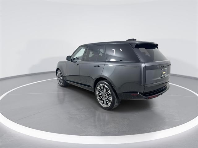 Photo of 2025 CARP GRY PRM MT Land Rover Range Rover