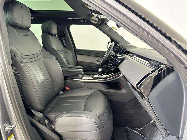 Photo of 2024 GRAY Land Rover Range Rover Sport