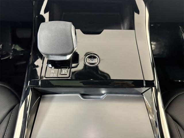 Photo of 2024 SANTORINI BLACK Land Rover Range Rover Sport
