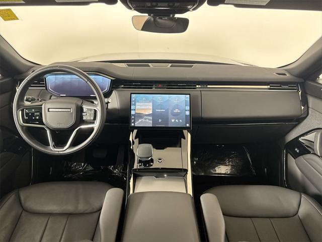 Photo of 2024 SANTORINI BLACK Land Rover Range Rover Sport