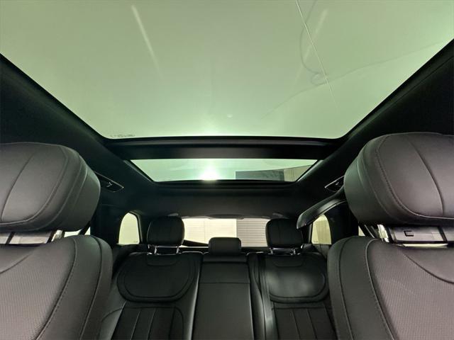 Photo of 2024 SANTORINI BLACK Land Rover Range Rover Sport